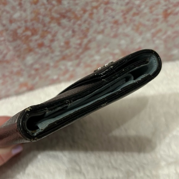 Chanel Black Patent Leather Wallet Flap Teal Interior - Picture 4 of 8